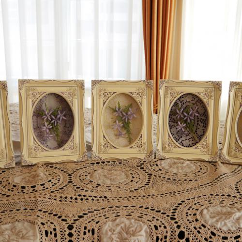 お好みの配色で額装された作品です お好みの配色で額装された作品です