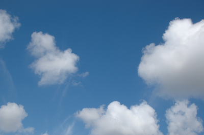 １０月の高い空