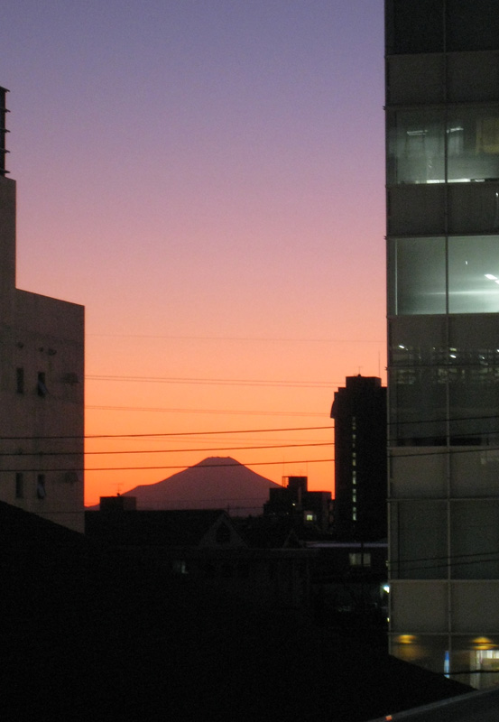 大宮からの富士山 2011.12.17 Pm5:07撮影